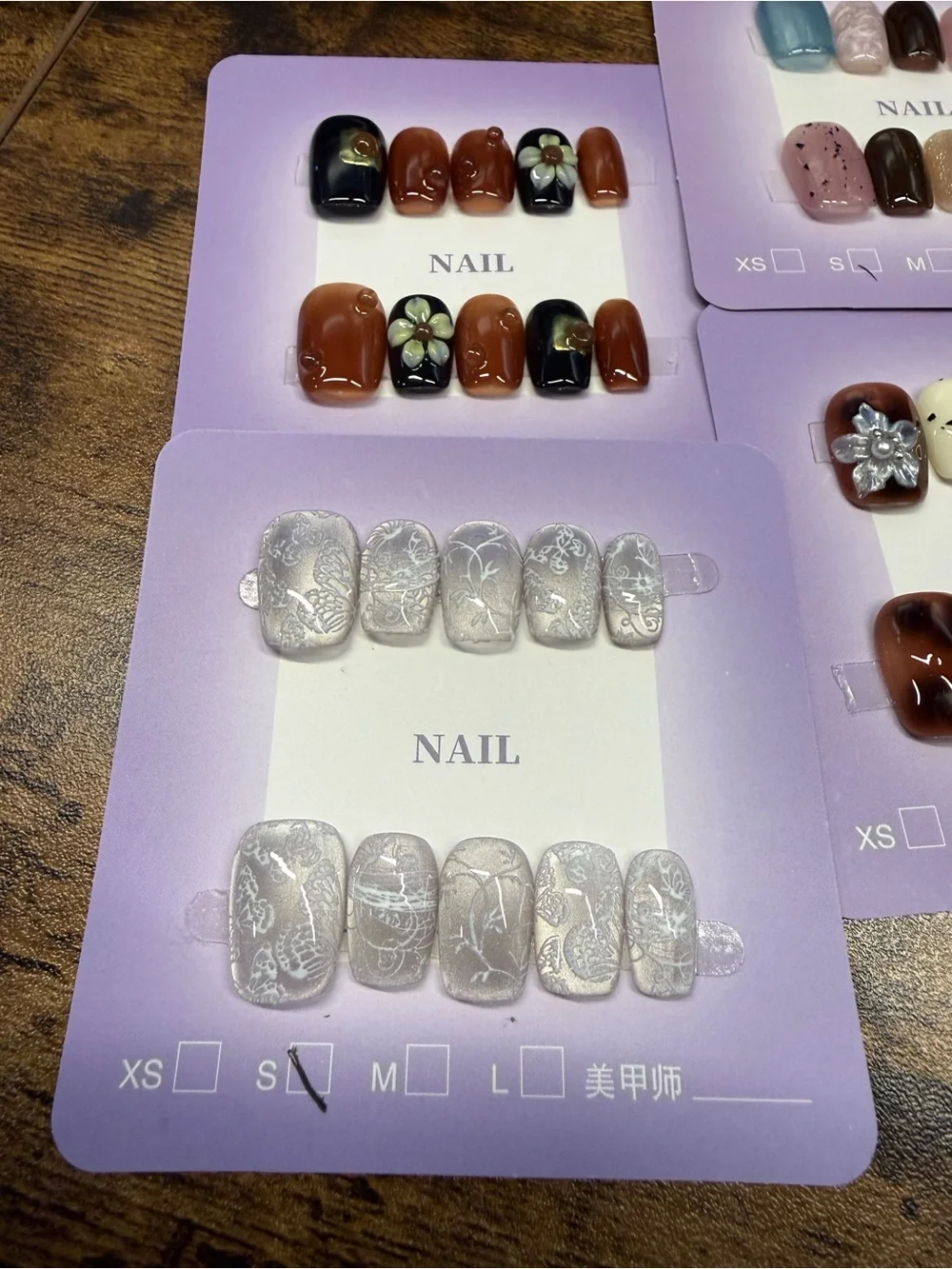 4 Assorted Press-On Nail Sets Small — Neutral